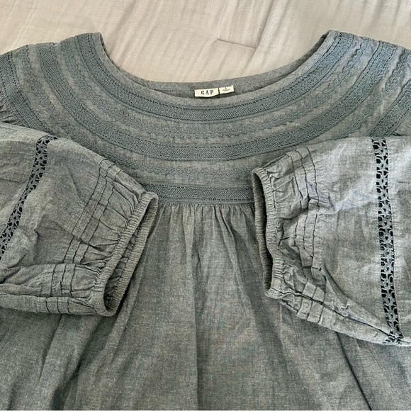 GAP Tops - GAP Women’s Light Blue Cotton Chambray Embroidered Bohemian Blouse Sz  L